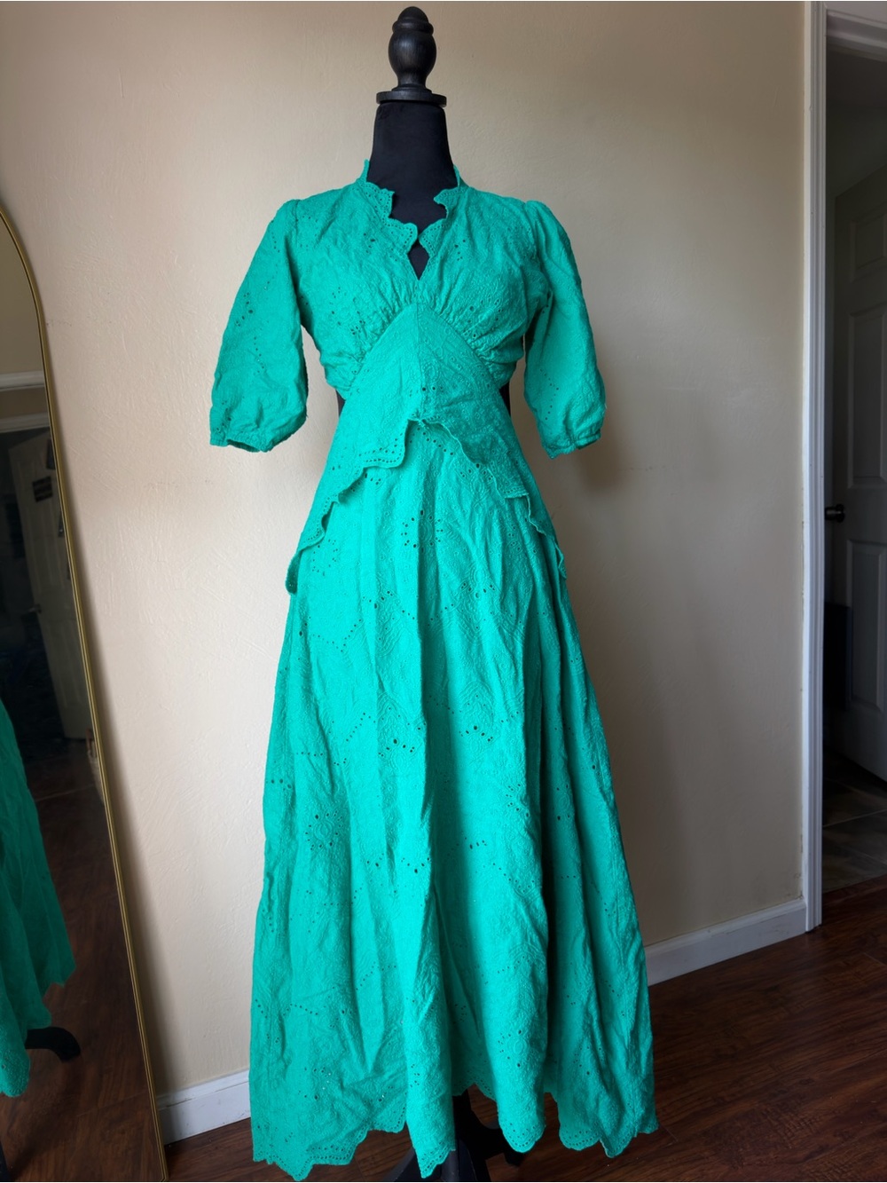 Ruffle cutout Eyelet lace green dress cotton vici (mannequin size 6)